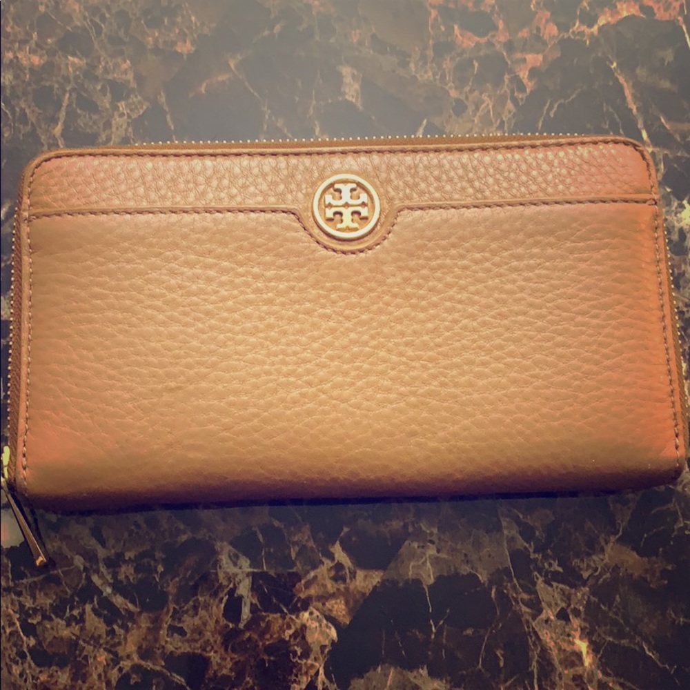 TORY BURCH WALLET